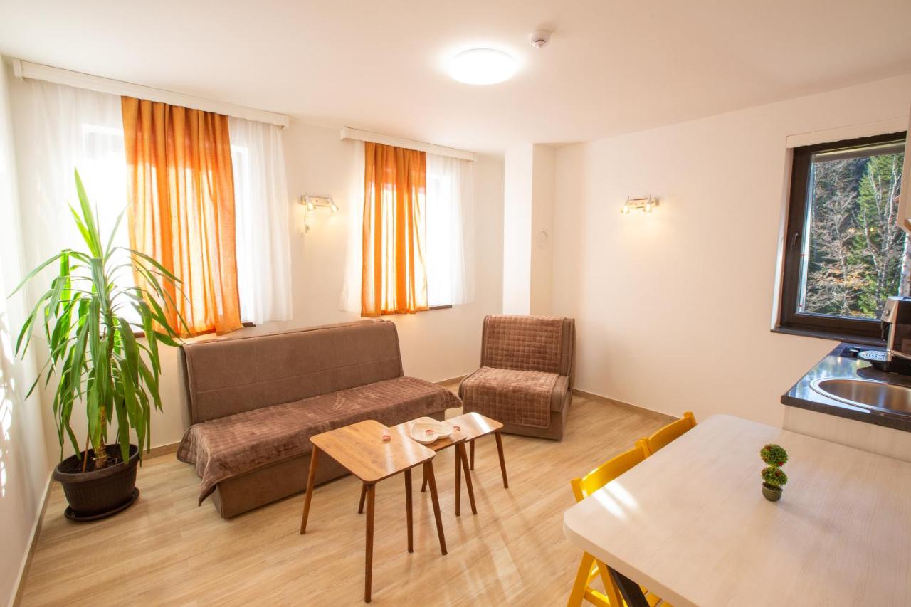 Petar - Jahorinski IZLOG - B&B Jahorina