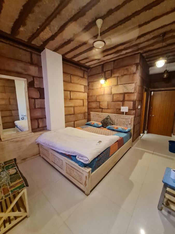 Queen Room with Balcony