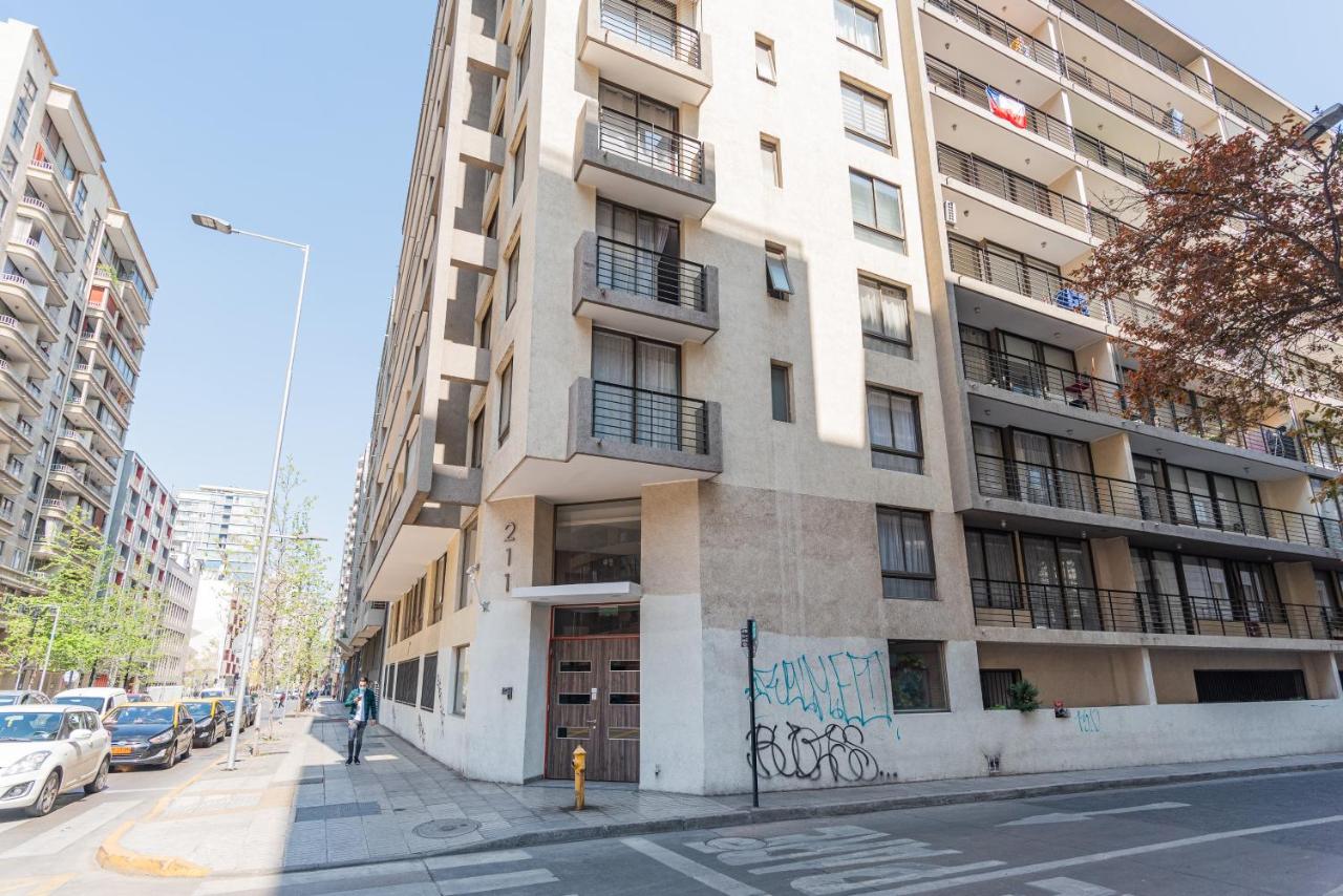 Urban Red 2BR W/ Wifi, Tv, Pool & Gym - B&B Santiago