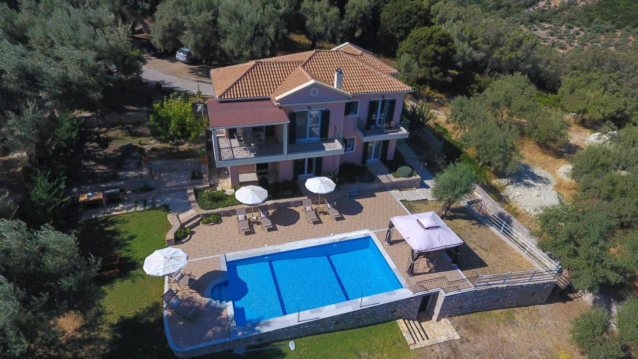 B&B Katouna - Villa Phaedra, Inoro Villas - Bed and Breakfast Katouna