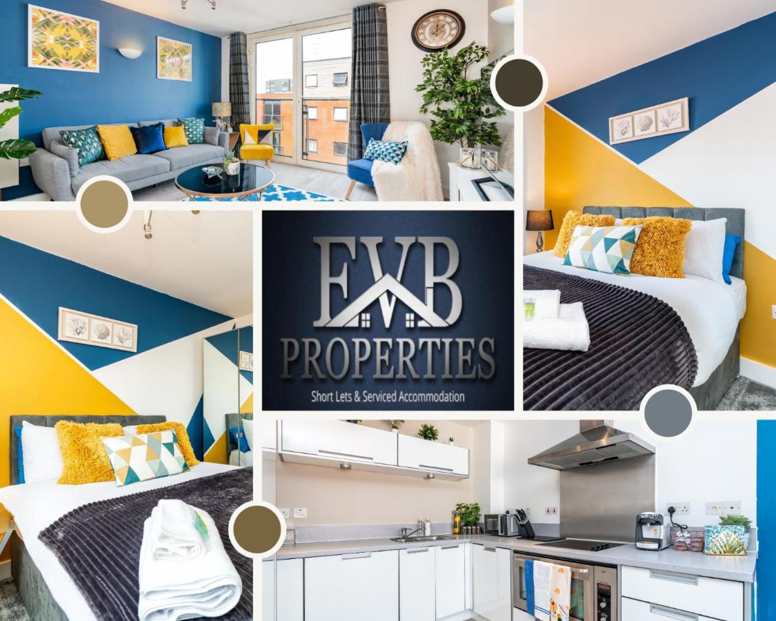Stunning Central 2 Bedroom Apartment by EVB Properties Short Lets & Serviced Accommodation Southampton - Ocean Village - Ferienwohnung