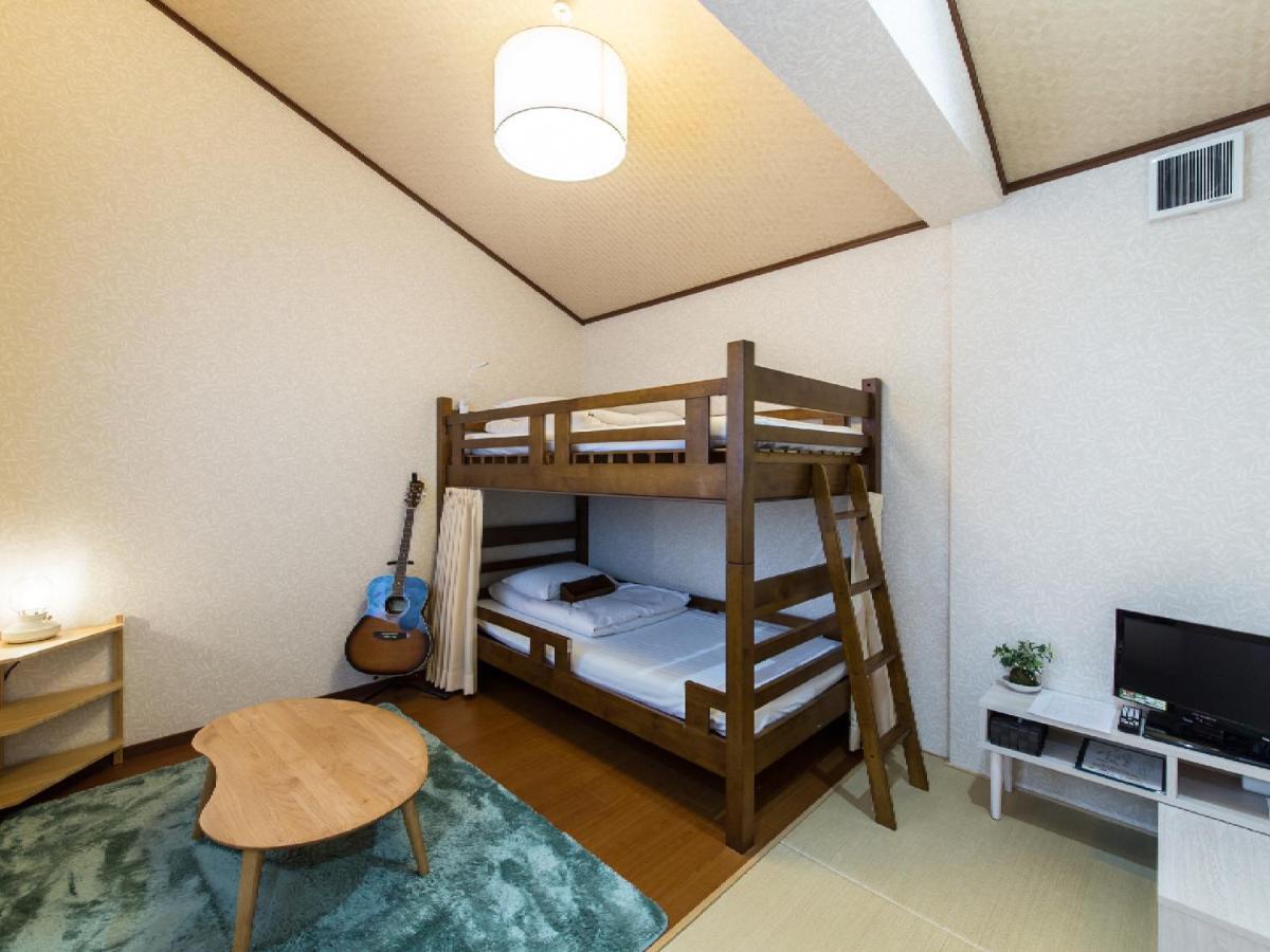 Economy Triple Room with Shared Bathroom