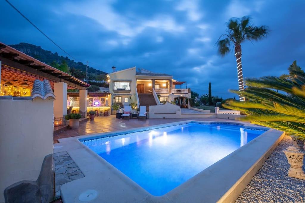 Castillo Esmeralda - Chambres d’hôtes Alhaurín de la Torre