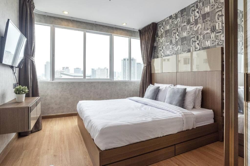 B&B Bangkok - Penthouses 2Bedrooms @MRT Huai Khwang 会说中文 - Bed and Breakfast Bangkok