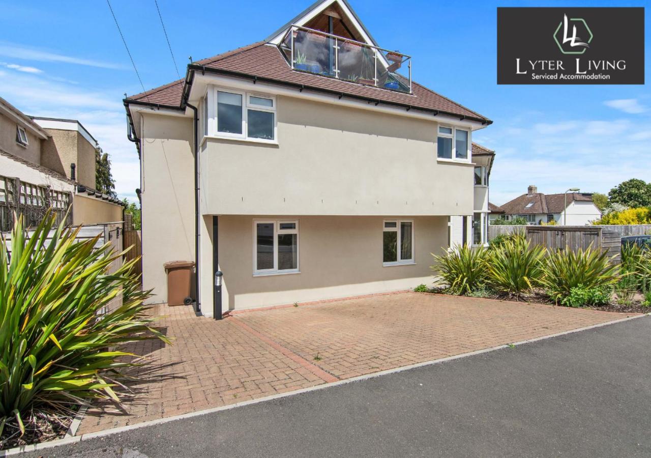 Lyter Living Serviced Accommodation Oxford-Hawthorn-with parking - B&B