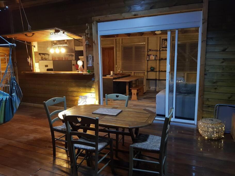 ZENALIZES bungalow calme et confortable - Bed and Breakfast