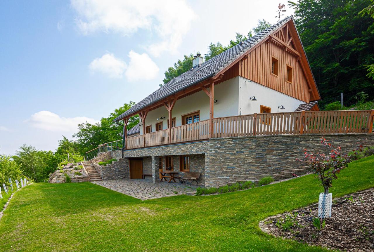 Chalupa Paseky - B&B