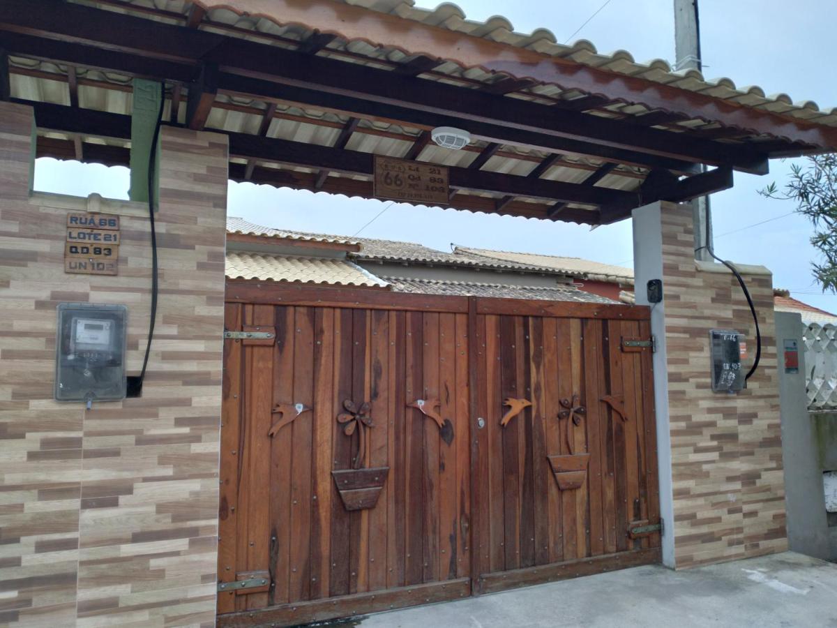 Casa com Jardim na Praia de Guaratiba, Maricá - Chambres d'hôtes Maricá