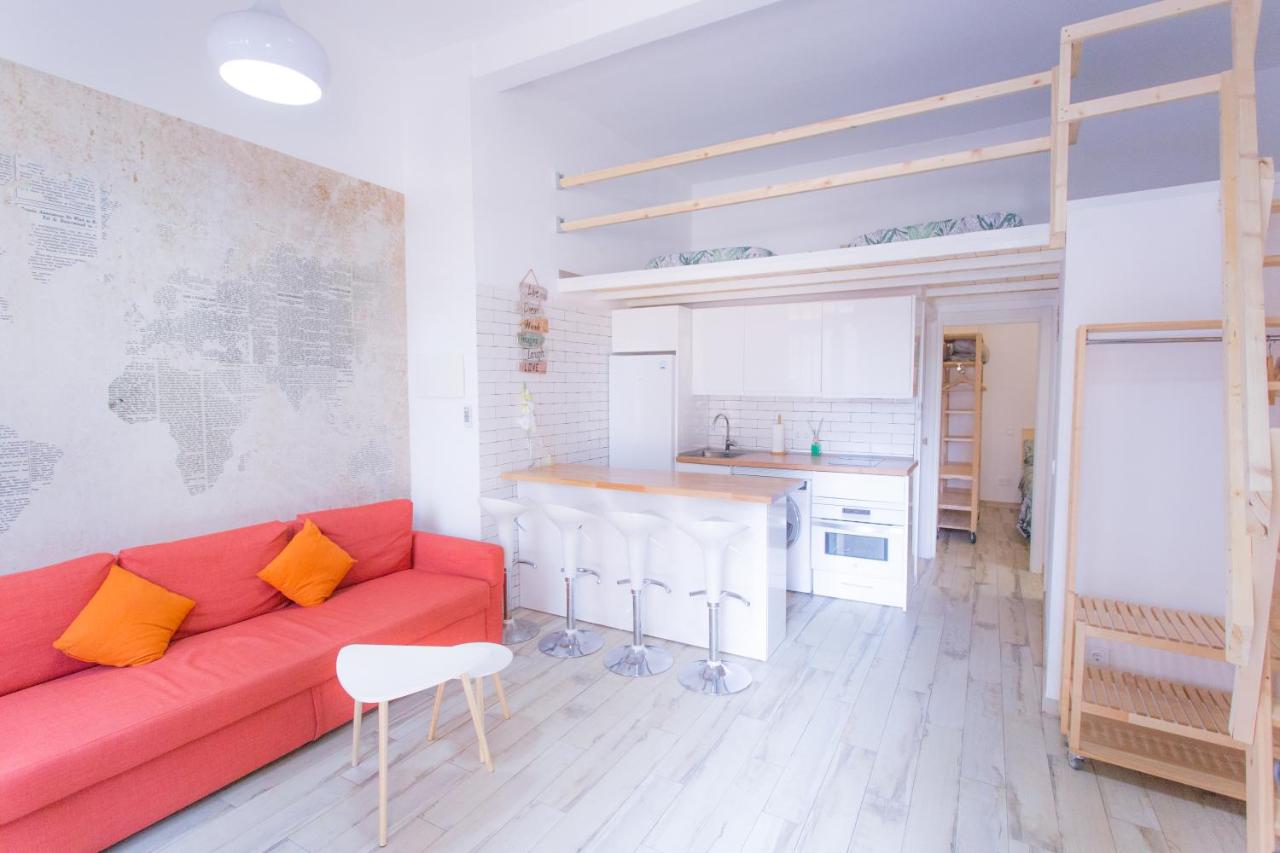 B&B Madrid - GREAT LOFT ATOCHA downtown - Bed and Breakfast Madrid