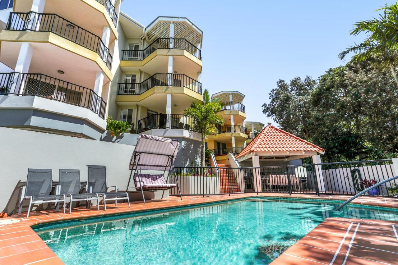 Cosy apartment with ocean views, Sunshine Beach - Bed and Breakfast