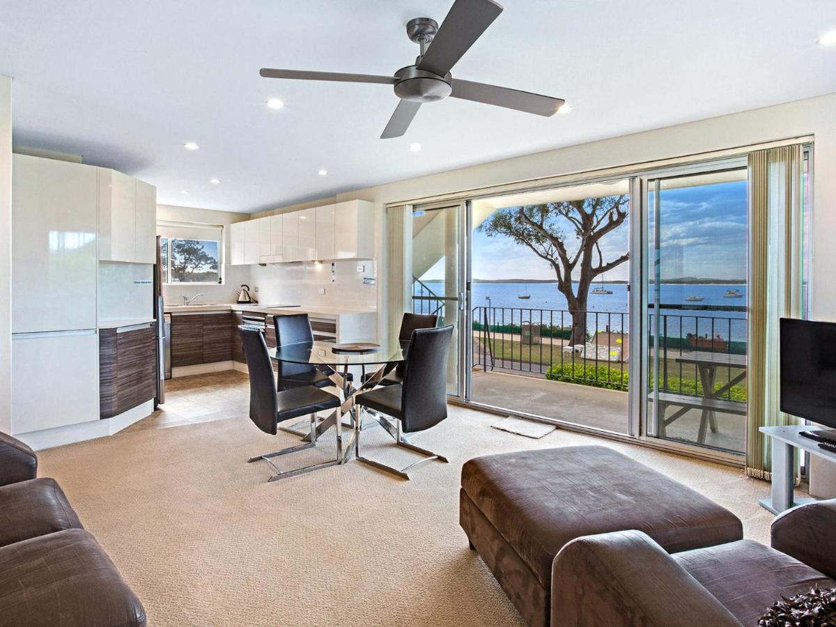 Shoal Towers Unit 3 11 Shoal Bay Road - Bed and Breakfast Shoal Bay