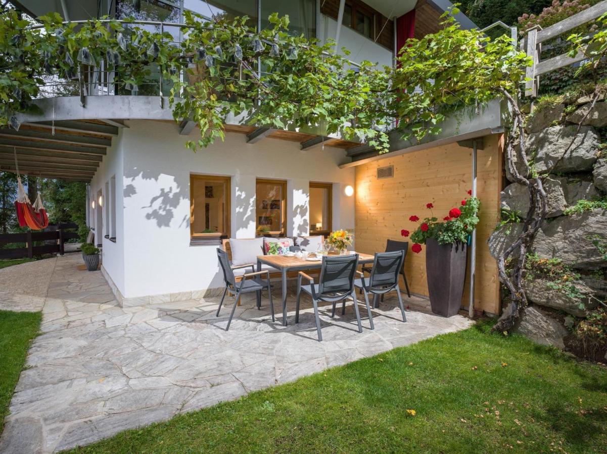 Blick auf's Schloss - B&B Itter