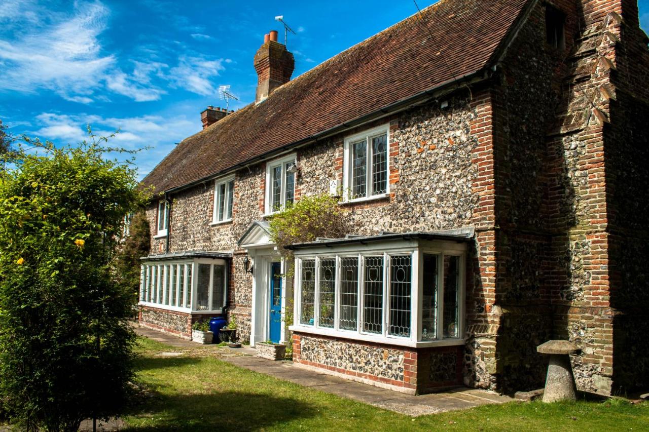 B&B Rustington - Walnut Tree House - Bed and Breakfast Rustington