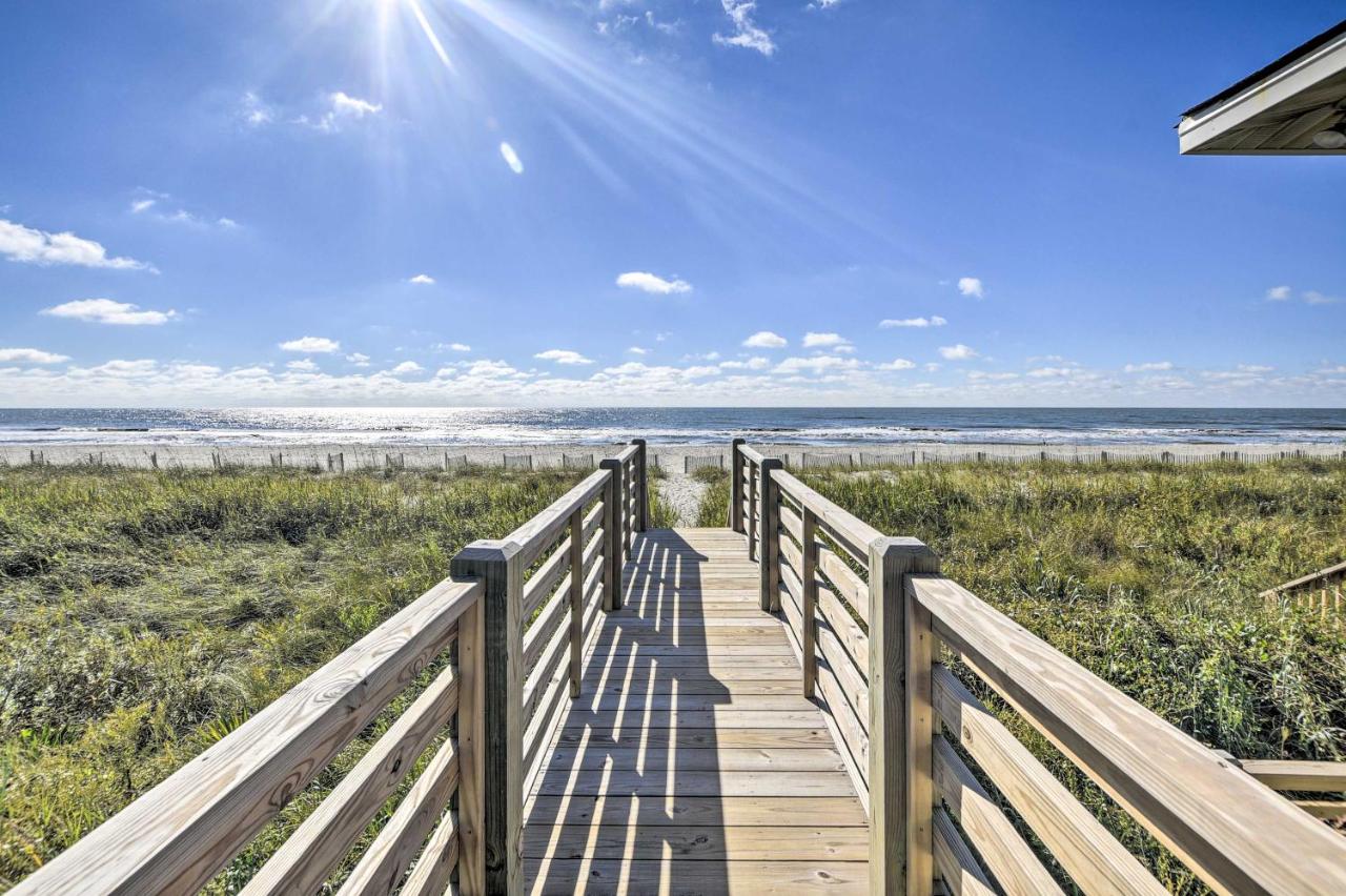 B&B Holden Beach - 2nd-Row Holden Beach Abode - Steps to Ocean! - Bed and Breakfast Holden Beach