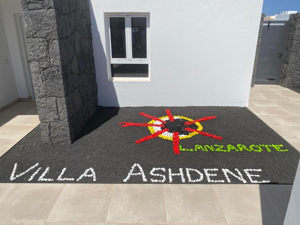 Villa Ashdene - luxury modern villa with large heated pool wifi uk tv bar & BBQ - Ferienwohnung