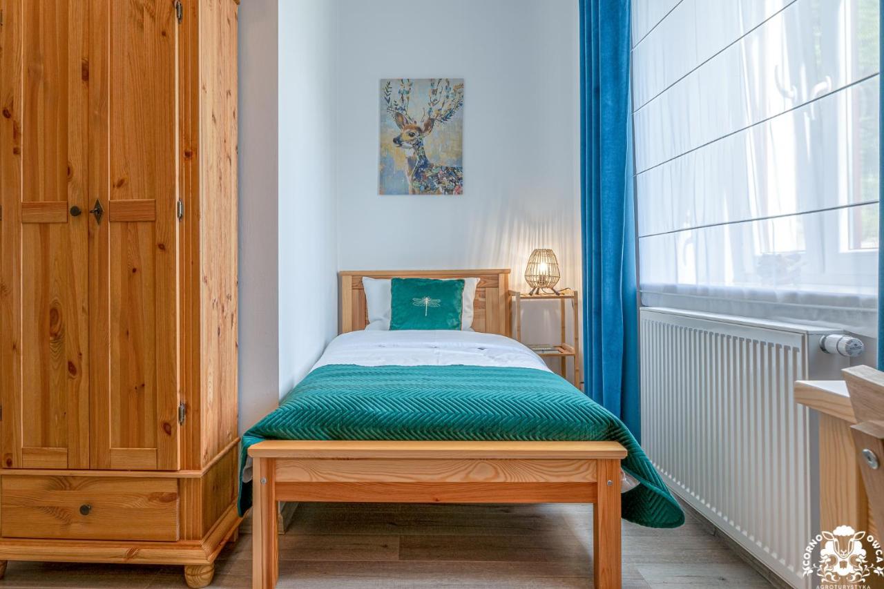 Zweibettzimmer mit Bad