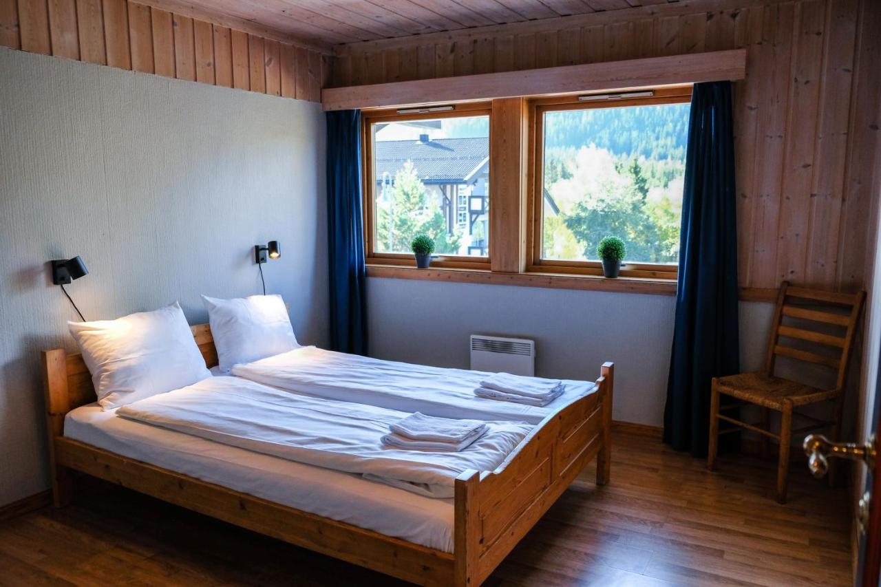 Four-Bedroom Apartment with Loft (10 Adults)