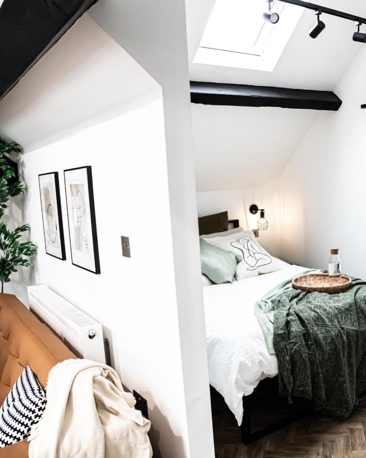 B&B Ashton-under-Lyne - Urban Loft Apartment • 1 Bedroom • Manchester - Bed and Breakfast Ashton-under-Lyne