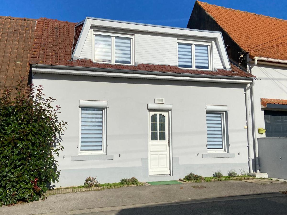 Maison de village avec jardin 15mn des plages, wifi, 2 chambres, jardin - Ferienwohnung
