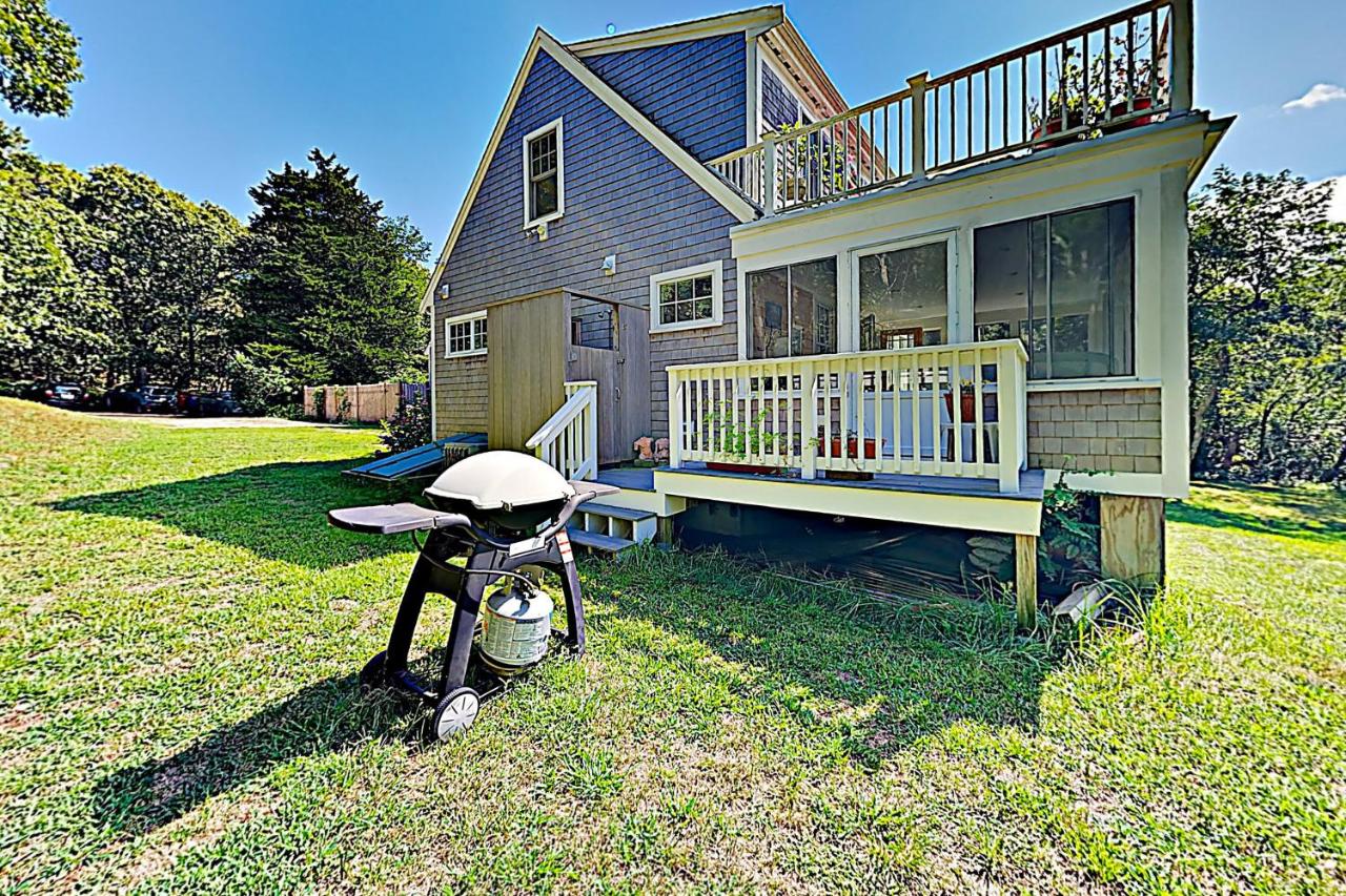 Brookview Bungalow - B&B South Wellfleet