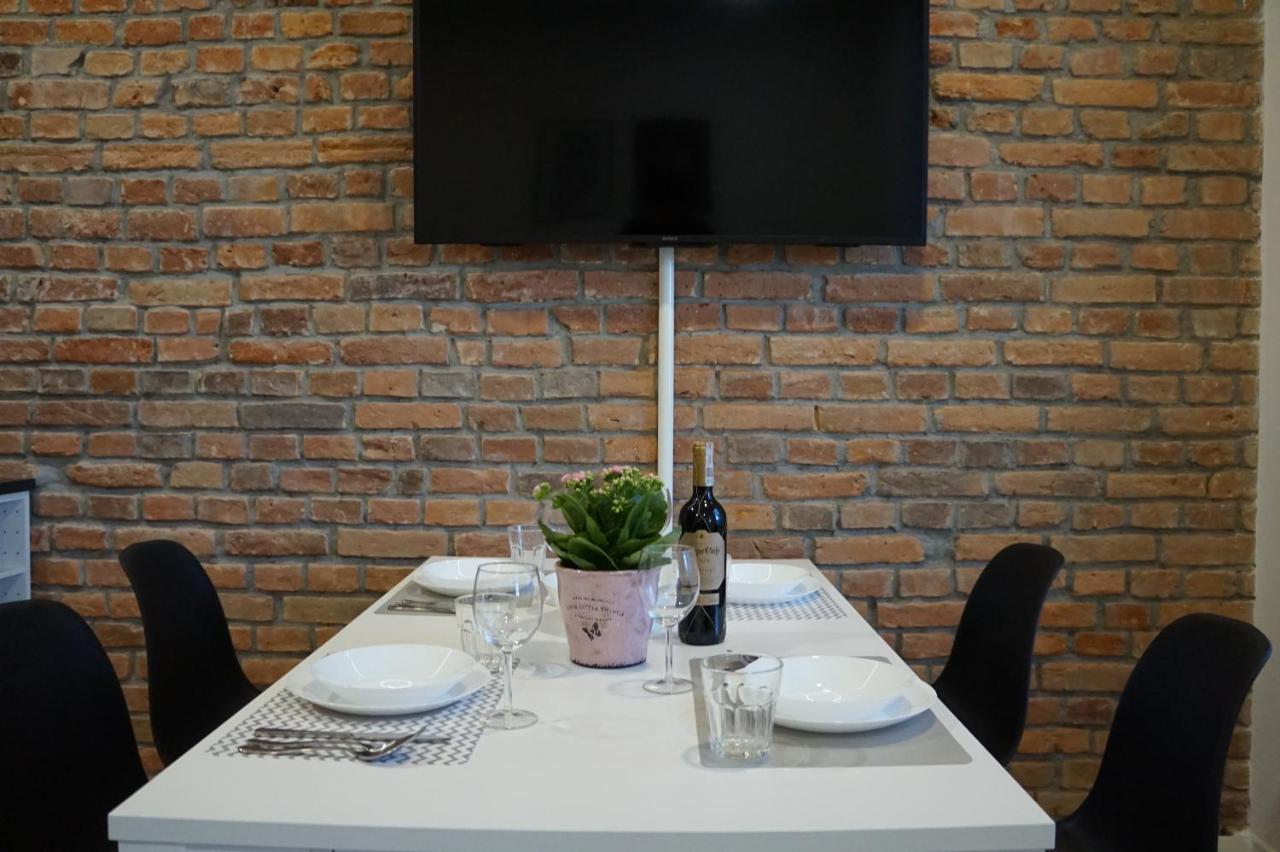 B&B Gliwice - Apartament Gliwice Centrum Witkiewicza II - Bed and Breakfast Gliwice