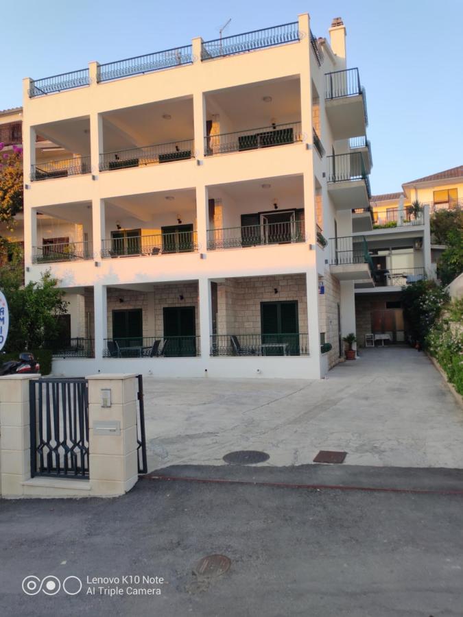 One-Bedroom Apartment with Terrace and Sea View