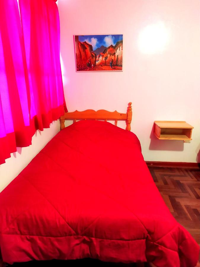 Chambre Lits Jumeaux avec Salle de Bains Commune