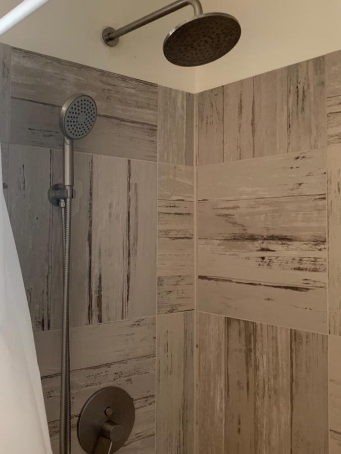 Beautiful Townhouse 2 BR's, 2 Bath's - B&B