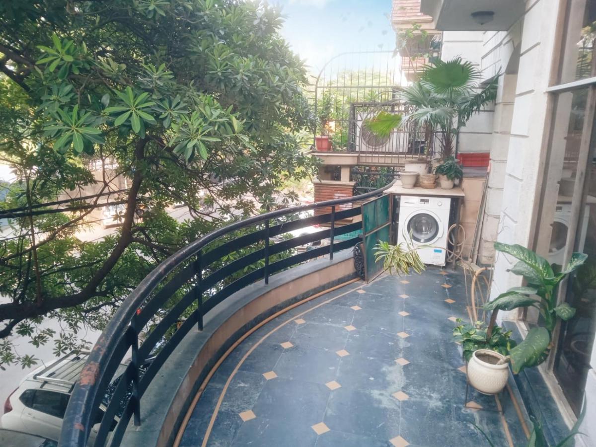 Captivating 2-Bed Apartment in New Delhi - B&B