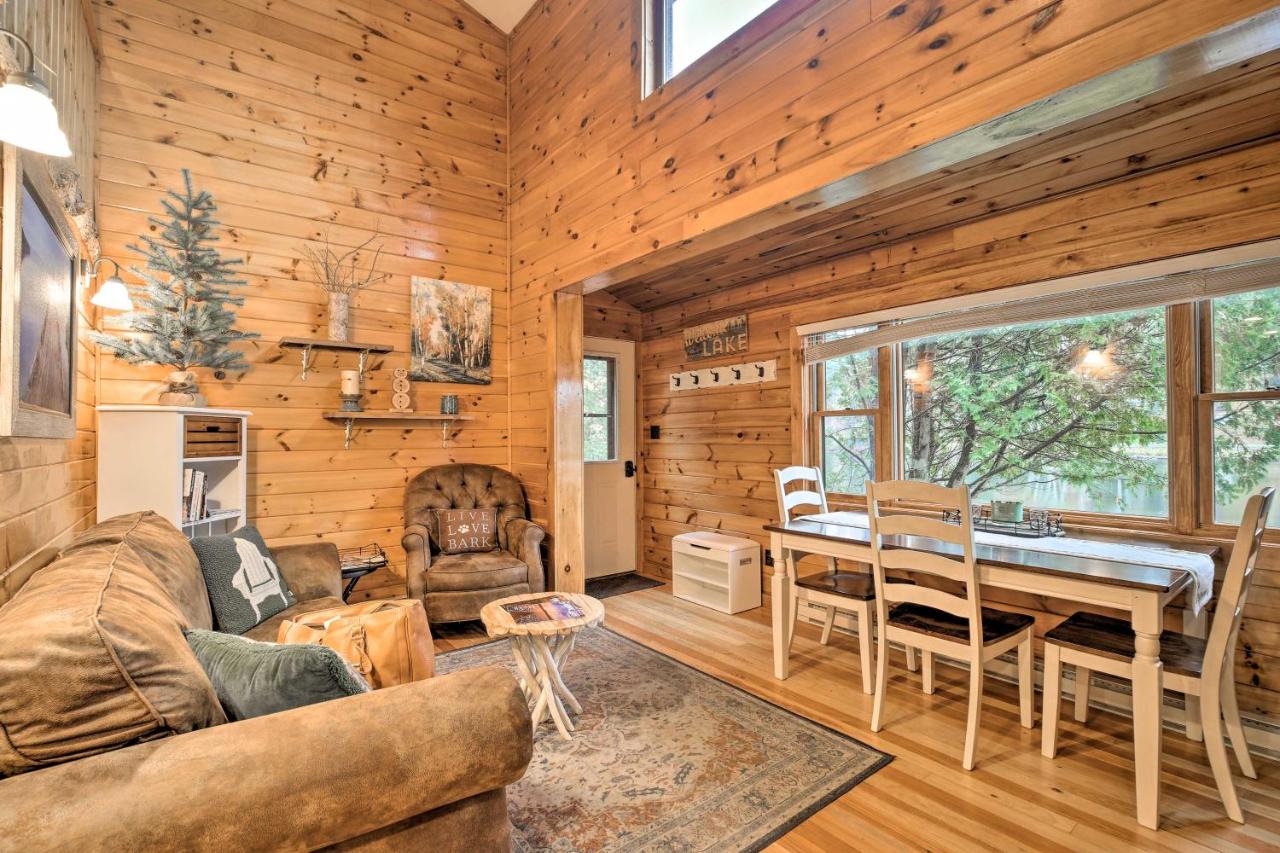 Pet-Friendly Adirondack Cabin w/ On-Site Lake - B&B Saranac Lake