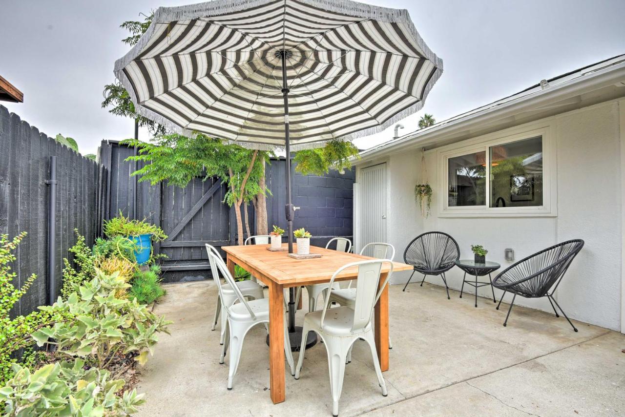 Chic and Central Ventura Home - Walk to Beach! - Bed and Breakfast Ventura