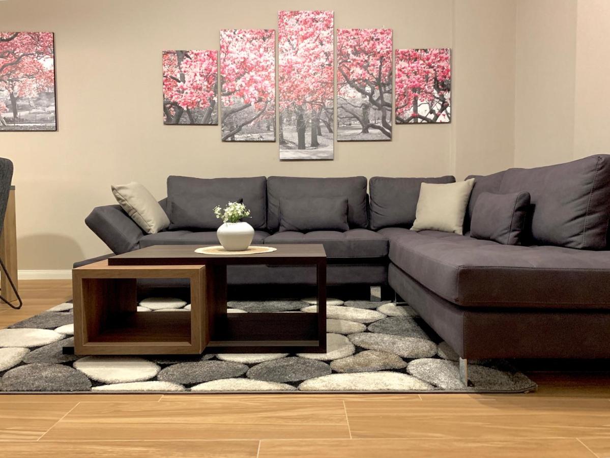 EKA Luxury Two-Bedroom Premium Apartment - Bed and Breakfast Durrës