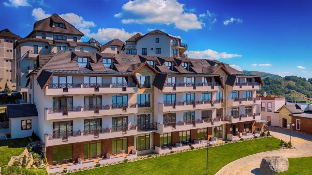 Kopaonik Milmari Apartment N95 - B&B Kopaonik
