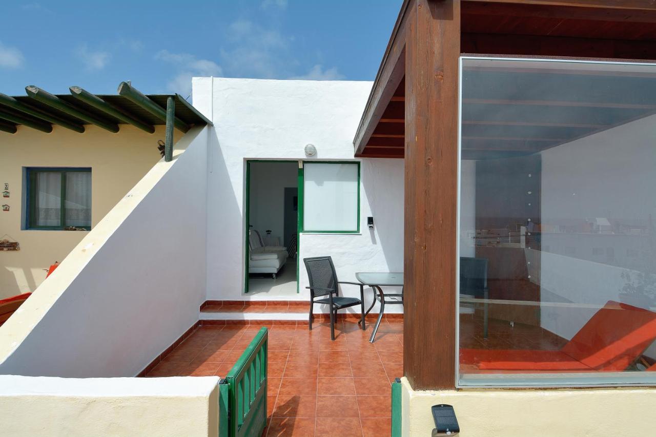 Apartment Shanti Lara sea views Punta Mujeres by PVL - Chambres d'hôtes Punta de Mujeres