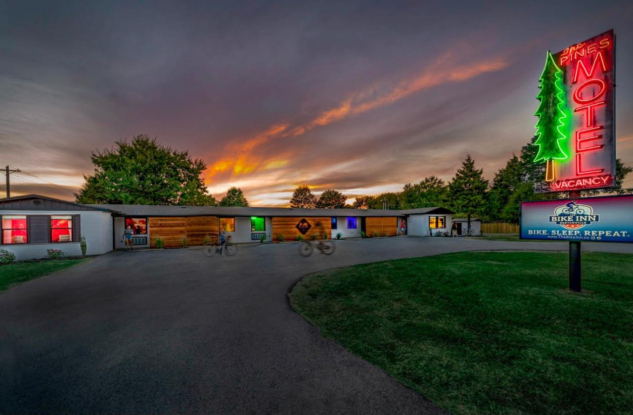 The Bike Inn - Bed and Breakfast Bentonville