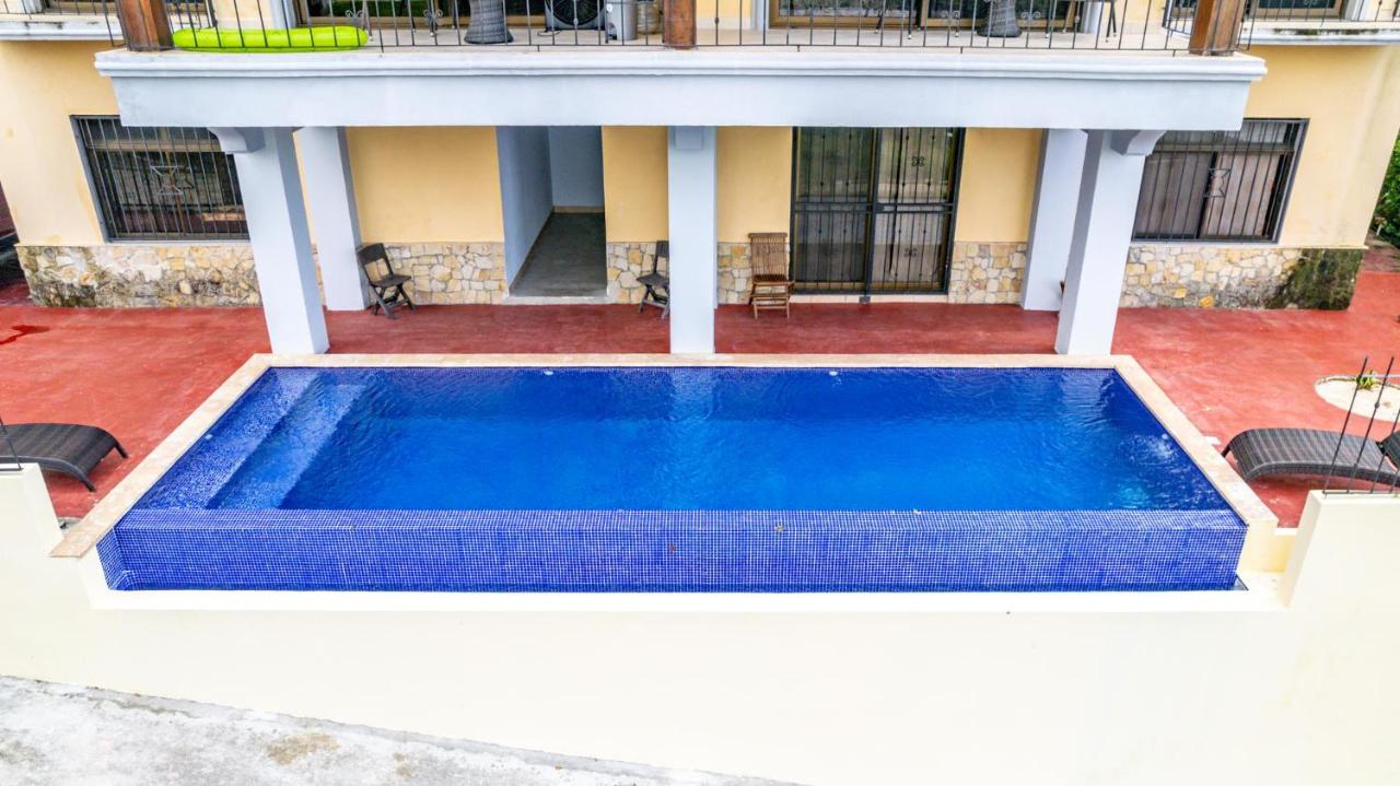 Modern, Immaculate Unit in Flamingo with Spectacular Ocean Views - B&B