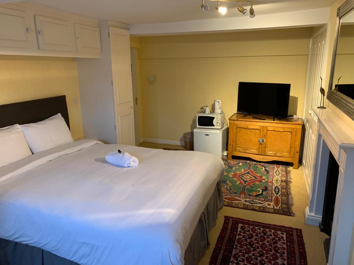 Double Room with Shared Bathroom
