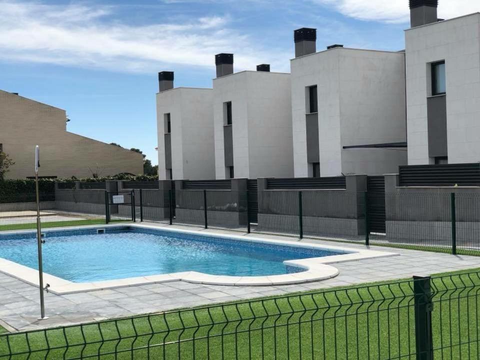Homing Cambrils 27 - B&B