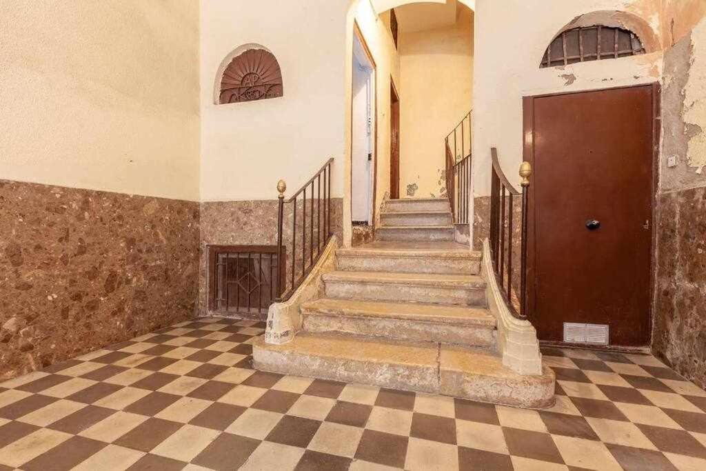Apartament de la Susanna Old Town Mezzanine - B&B