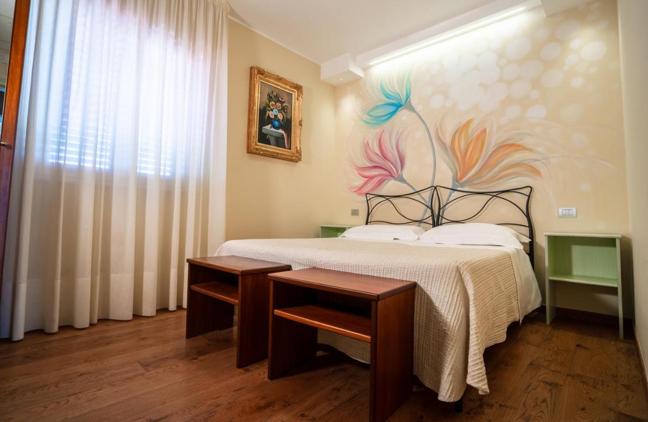 Camera Matrimoniale Deluxe con Doccia