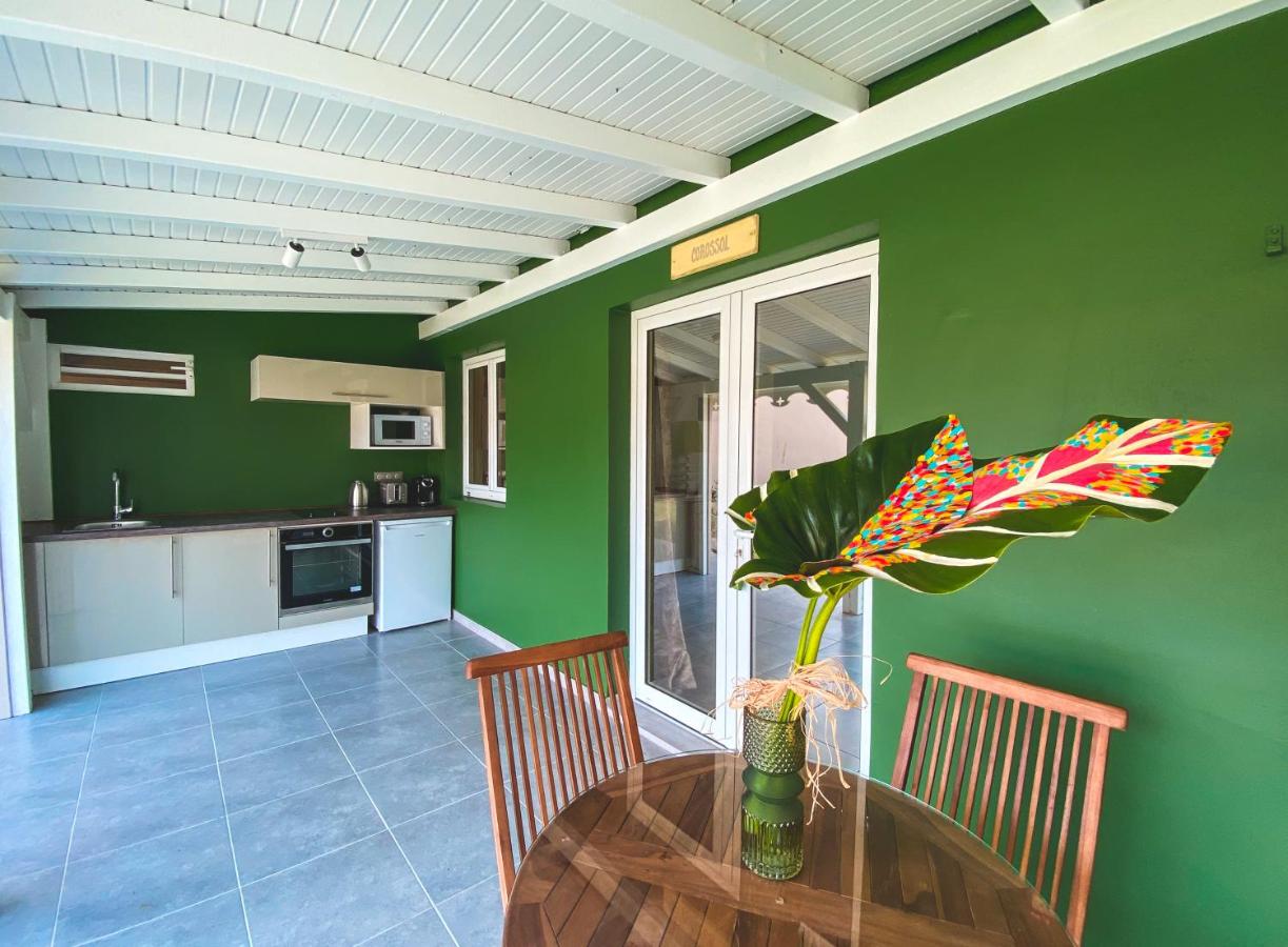 Bungalow Deluxe