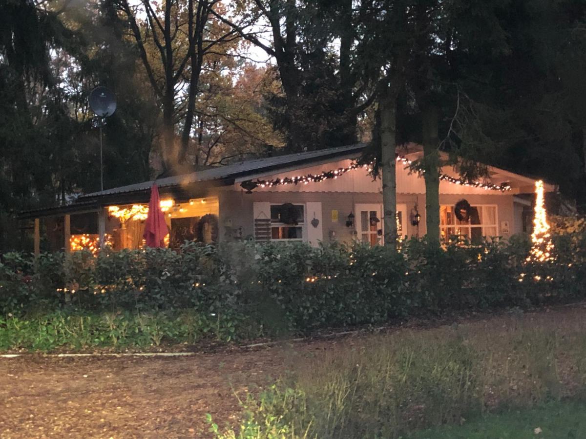 Chalet Luxe - Bed and Breakfast Zutendaal