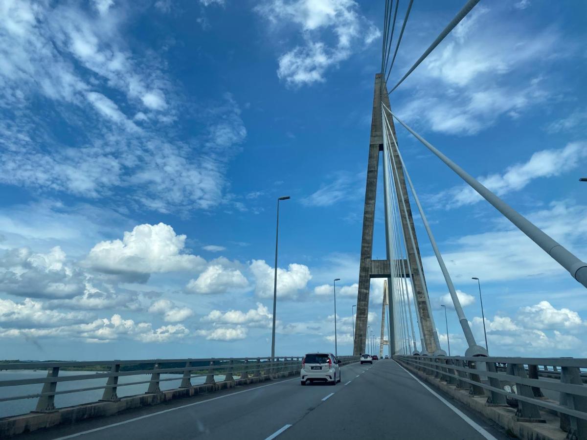 Desaru Happy Guest House D - B&B Bandar Penawar