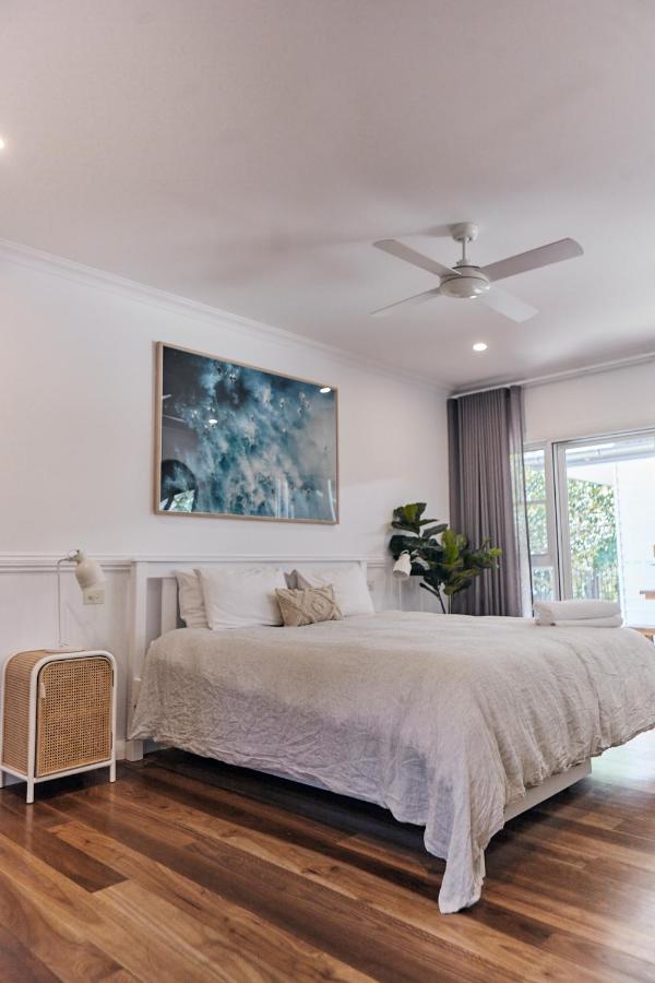 1 Breeze King Suite - with Bath