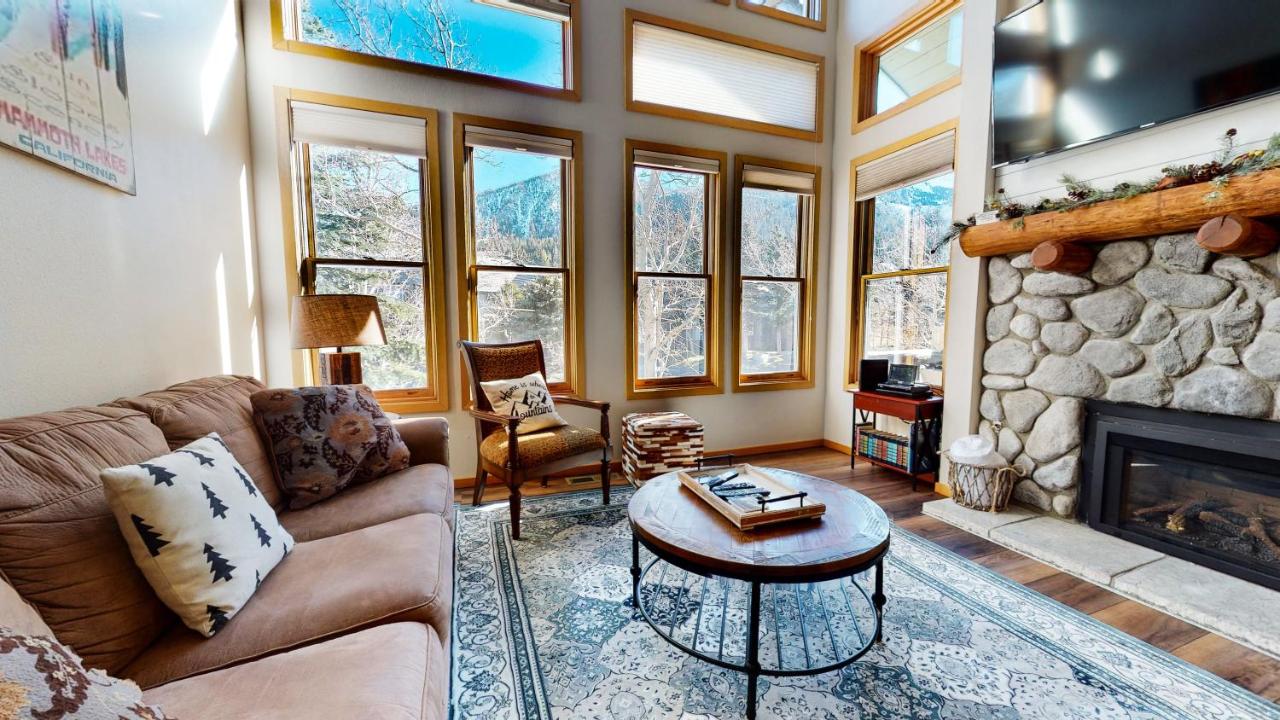 Snowcreek #890 condo - Bed and Breakfast Mammoth Lakes