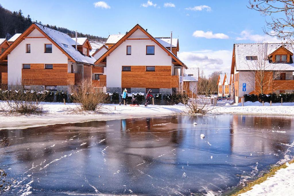 Mýto Apartments BERGMAX, Ski Jasná Chopok 10min transit - Resort Mýto Apartments, parking free - B&B