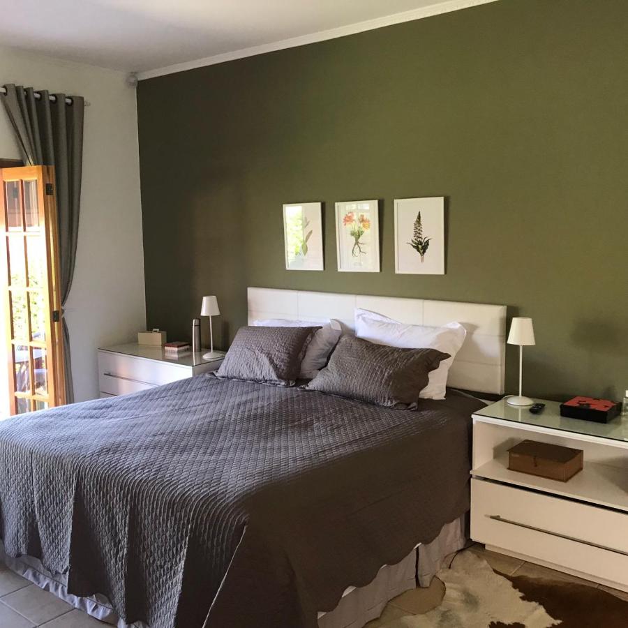 Suite mit Kingsize-Bett und Balkon