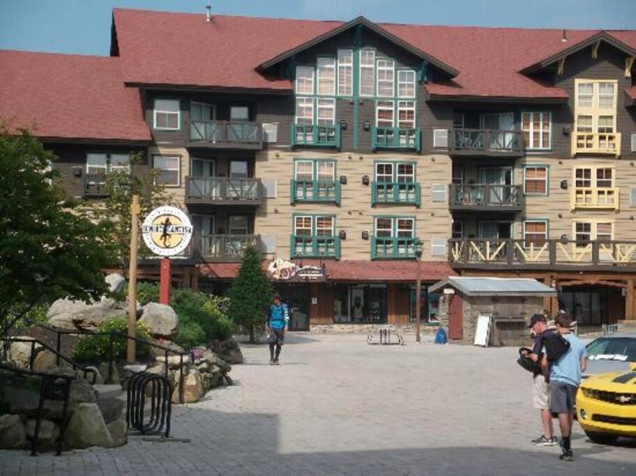 B&B Snowshoe - *APRES SKI STUDIO IN THE HEART OF THE VILLAGE! - Bed and Breakfast Snowshoe