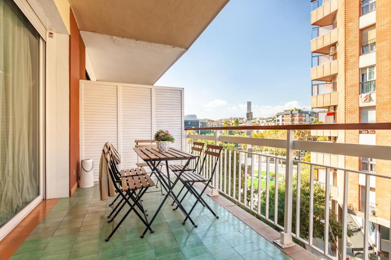 Flateli Paris - Bed and Breakfast Barcelona