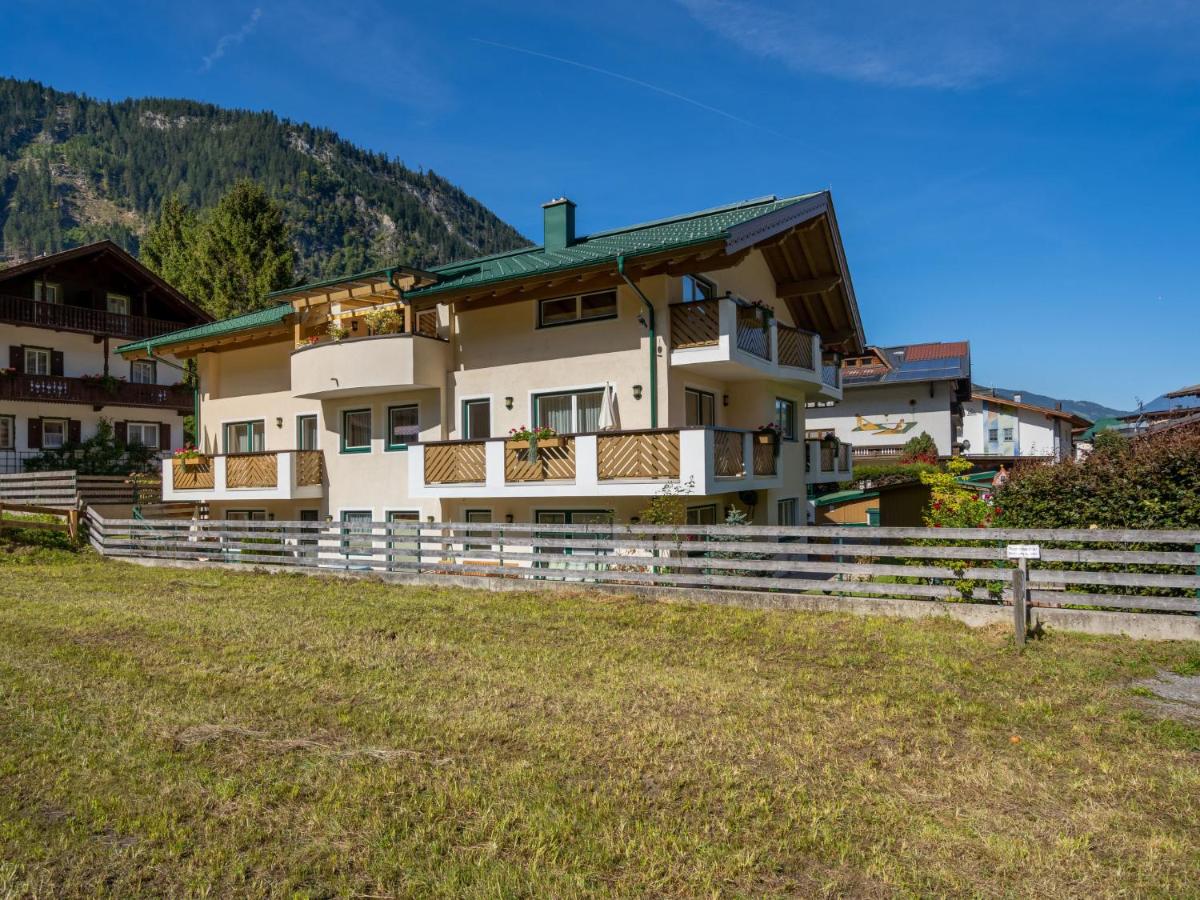 B&B Mayrhofen - Apartment Rosa - MHO134 by Interhome - Bed and Breakfast Mayrhofen